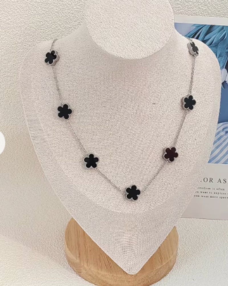 Collar de 7 tréboles